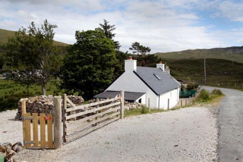 Glas Bheinn Cottage Luib Exterior foto